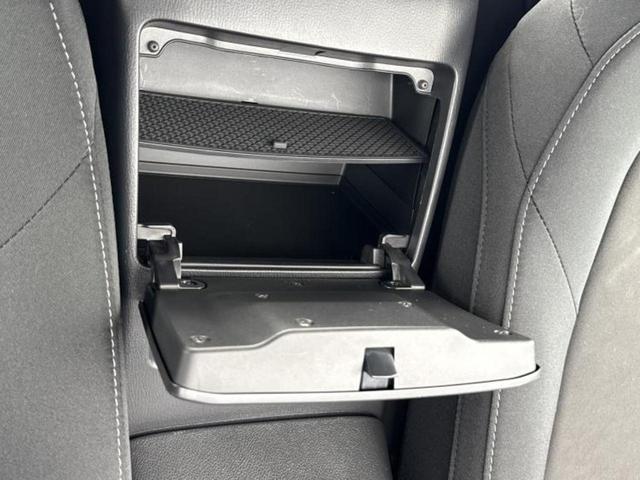 Ｓ　保証書／ディスプレイオーディオ／衝突安全装置／シートヒーター／車線逸脱防止支援システム／ドライブレコーダー　社外／ヘッドランプ　ＬＥＤ／ＥＴＣ／ＥＢＤ付ＡＢＳ／横滑り防止装置／アイドリングストップ（画像36）