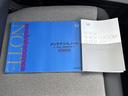 ヒョウジュン　保証書／ホンダセンシング／電動スライドドア／シートヒーター　前席／車線逸脱防止支援システム／ヘッドランプ　ＬＥＤ／横滑り防止装置／バックモニター／禁煙車／パワーウインドウ／エンジンスタートボタン（27枚目）