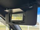WECARSの展示場では実際に見て、触ってお車をお選びいただけます!知識の豊富な営業スタッフが様々なカーライフをご提案いたします!