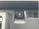 日々の運転を支えるスイッチ類を備えています。分かりやすい操作感で、快適なドライブをサポートします。