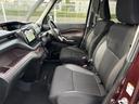 運転しやすい配置の計器類と、操作しやすいスイッチ類が、快適な運転をサポートします。安全運転を支援する機能も充実しています。