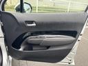 落ち着いた色合いが、車内空間をより一層引き締めます。シンプルながらも、細部にまでこだわったデザインが魅力です。◆画像認識AIによる推定であり実際と異なる場合があります。