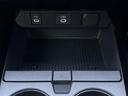 ＵＳＢ充電ポートとＡＵＸ端子を装備。スマートフォンやタブレットの充電、音楽再生などを手軽に行えます。長距離ドライブも快適に過ごせます。