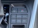 日常の運転を助けるスイッチ類です。わかりやすい操作感で、快適なドライブを支援します。