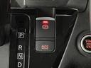 日々の運転を支えるスイッチ類です。直感的に操作でき、快適なドライブに役立ちます。