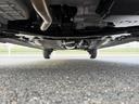 車両前方側の下廻り画像です。エンジン付近から車両中央部までの状態を確認いただけます。◆ご購入前に気になる下廻りの様子を把握したい方は、店頭スタッフまでお問い合わせ下さい。