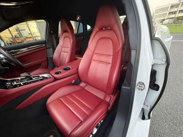 ターボ　ＰＤＫ　４ＷＤ　スポーツクロノＰＫＧ／ＢＯＳＥサラウンド／３６０°カメラ／１８Ｗａｙスポーツシート／４ゾーンオートエアコン／ボルドーレッドフルレザー／カーボンインテリア／Ａｐｐｌｅ　ＣａｒＰｌａｙ（画像25）