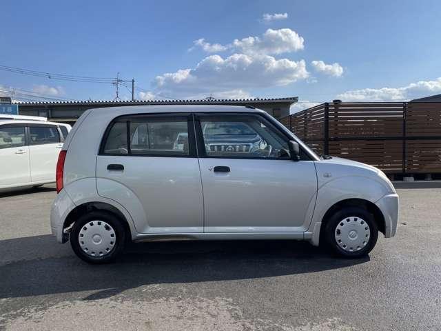 アルト誕生30年記念車 キーレス 両席エアバッグ 5ナンバー(4枚目)