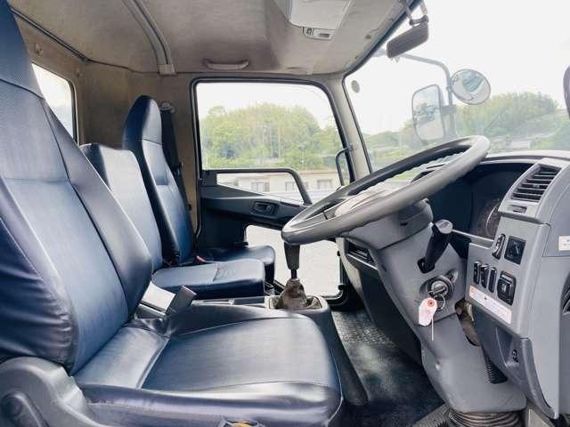 4トンダンプ 210馬力 ターボ車 コボレーン付 4tダンプ 外装仕上済 3方開(16枚目)