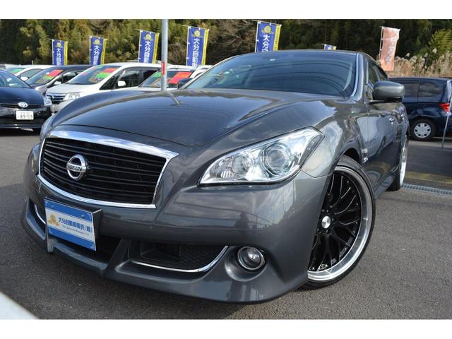 フーガハイブリッド 日産 ベースグレード クルーズコントロール オットマン ローダウン エアロパッケージ 社外２１アルミ 禁煙車 バック サイドカメラ シートメモリーｐ リバース電動ミラー ナビ地デジ 大分県 ベースグレード クルーズコントロール オットマン