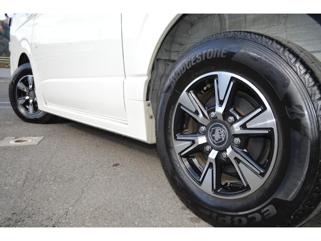 ハイエースバン スーパーＧＬ　ダークプライムＩＩ　ＴＳＳ　両側パワスラ　パノラミックビュー　Ｄインナーミラー　フリップダウン　純正ナビフルセグ　ベットキット（15枚目）