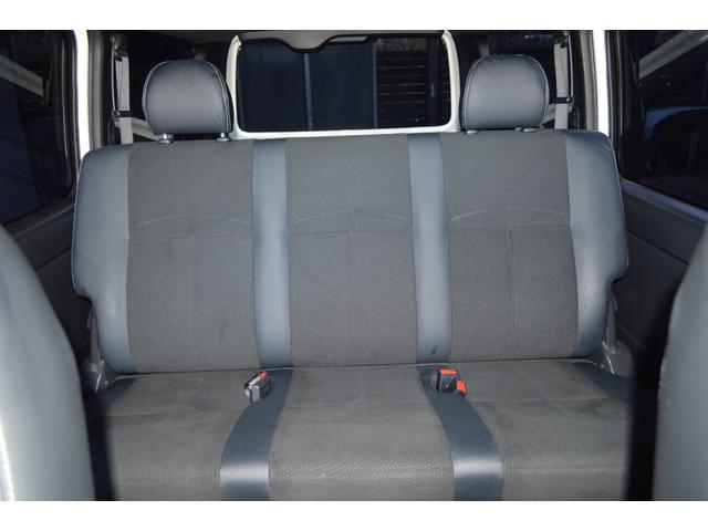 ハイエースバン スーパーＧＬ　ダークプライムＩＩ　ＴＳＳ　両側パワスラ　パノラミックビュー　Ｄインナーミラー　フリップダウン　純正ナビフルセグ　ベットキット（24枚目）