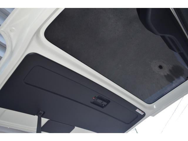 ハイエースバン スーパーＧＬ　ダークプライムＩＩ　ＴＳＳ　両側パワスラ　パノラミックビュー　Ｄインナーミラー　フリップダウン　純正ナビフルセグ　ベットキット（29枚目）