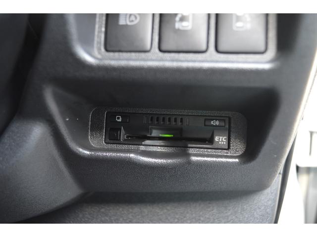 ハイエースバン スーパーＧＬ　ダークプライムＩＩ　ＴＳＳ　両側パワスラ　パノラミックビュー　Ｄインナーミラー　フリップダウン　純正ナビフルセグ　ベットキット（39枚目）