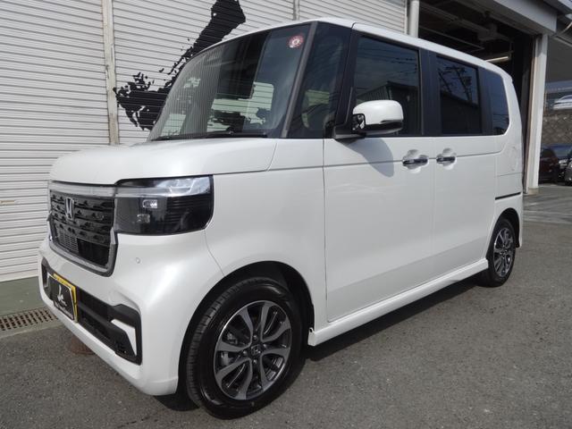 N-BOXカスタム ベースグレード 8インチモニターオーディオ&バックカメラ/電動スライドドア/衝突被害軽減システム/レーダークルーズ/禁煙車/スマートキー&プッシュS/LEDヘッド/ETC/オートハイビーム/車線逸脱警報/オートライト(3枚目)