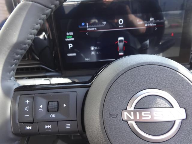 セレナ e-パワー ハイウェイスターV 純正12.3インチワイドディスプレイ&アラウンドビューモニター/両側電動スライドドア/インテリキー/車線逸脱抑制/革巻ステア/ビルトインETC/F&Rソナー/エマブレ/LEDライト/16AW/8人乗(38枚目)