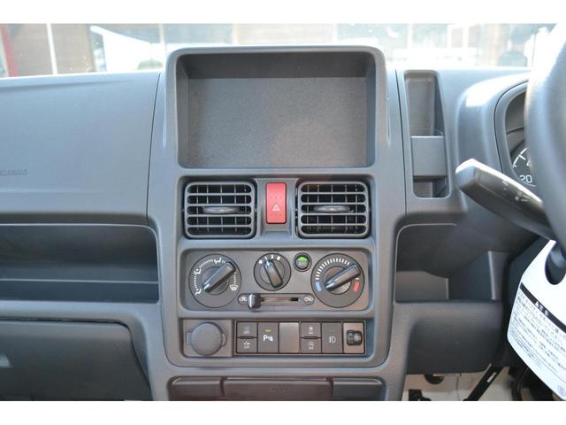 キャリイトラック 　スーパーキャリイ／Ｘ／３方開／届出済未使用車／新車保証付き／５速マニュアル車／（3枚目）