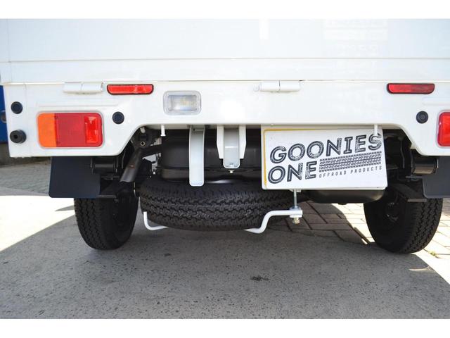 キャリイトラック 　スーパーキャリイ／Ｘ／３方開／届出済未使用車／新車保証付き／５速マニュアル車／（18枚目）