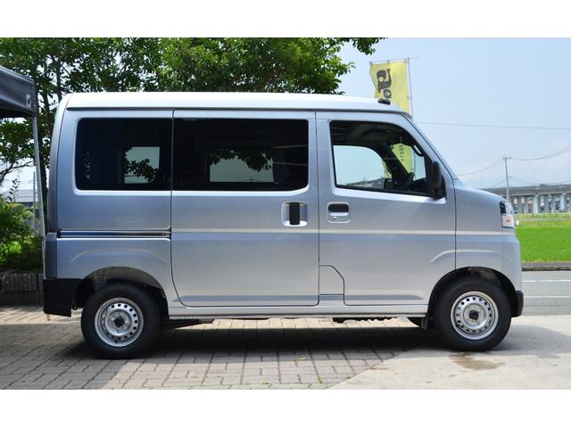 ハイゼットカーゴ ＤＸ　届出済未使用車　新車保証付き　キーレス　両側スライドドア　アイドリングストップ　安全装備（10枚目）