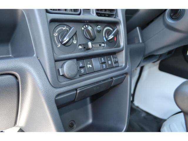 キャリイトラック KX 届出済未使用車 新車保証付き(3枚目)