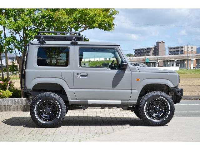 ジムニー ＸＣ　ＧＢカスタムカー　３インチリフトアップ　１６インチアルミホイール　ＴＯＹＯタイヤ　アルミバンパー　届出済未使用車　新車保証付き（5枚目）