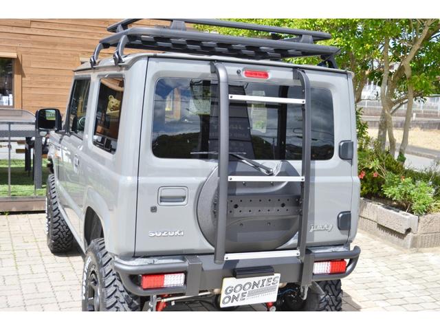 ジムニー ＸＣ　ＧＢカスタムカー　３インチリフトアップ　１６インチアルミホイール　ＴＯＹＯタイヤ　アルミバンパー　届出済未使用車　新車保証付き（18枚目）