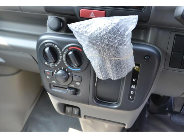 エブリイ ＰＣ　届出済未使用車　新車保証付き　スズキセーフティサポート　ディスプレィオーディオ　キーレスエントリー　パワーウィンドウ付　ＣＶＴ車　衝突軽減ブレーキ　レーンアシスト　クリアランスソナー（5枚目）