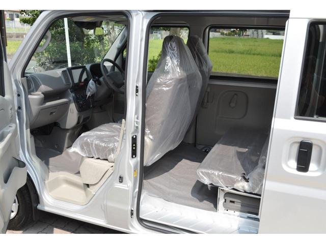 エブリイ ＰＣ　届出済未使用車　新車保証付き　スズキセーフティサポート　ディスプレィオーディオ　キーレスエントリー　パワーウィンドウ付　ＣＶＴ車　衝突軽減ブレーキ　レーンアシスト　クリアランスソナー（12枚目）