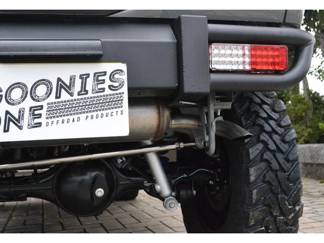 ジムニー ＸＣ　４ＷＤ　３インチリフトアップ　オープンカントリーＭＴタイヤ　　ホイールＸＪ０８　　ＧＢフェザーバンパー　ＧＢスペアタイヤカバー　（ミディアムグレー）（12枚目）