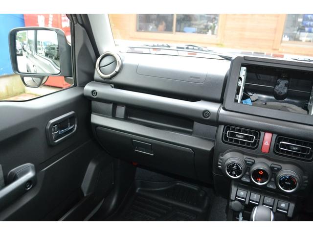 ジムニー ＸＣ　４ＷＤ　３インチリフトアップ　オープンカントリーＭＴタイヤ　　ホイールＸＪ０８　　ＧＢフェザーバンパー　ＧＢスペアタイヤカバー　（ミディアムグレー）（29枚目）