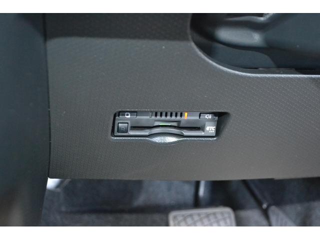 タント ファンクロス スマートアシスト 両側パワースライドドア ウェルカムオープン機能 格納式シートバックテーブル 電動パーキングブレーキ 届出済未使用車 新車保証付 (フォレストカーキメタリック)(5枚目)