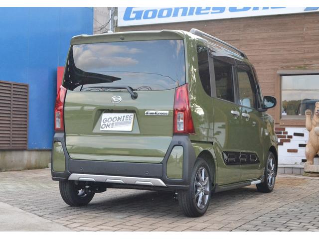 タント ファンクロス スマートアシスト 両側パワースライドドア ウェルカムオープン機能 格納式シートバックテーブル 電動パーキングブレーキ 届出済未使用車 新車保証付 (フォレストカーキメタリック)(23枚目)