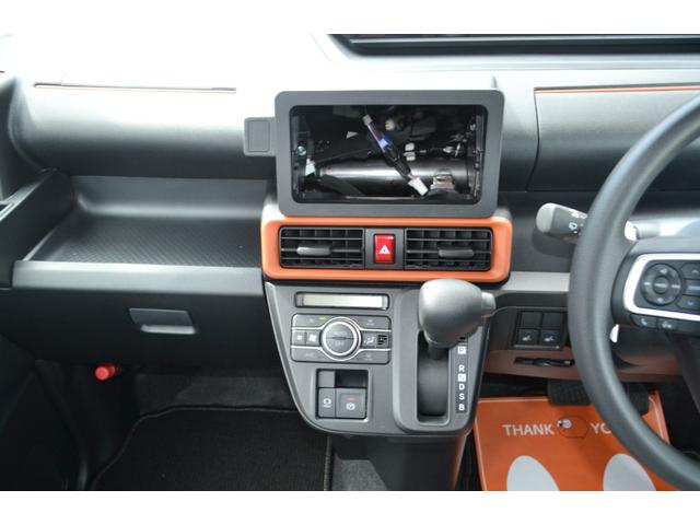 タント ファンクロス　両側電動スライドドア　シートヒーター　フォグランプ　フルフラットシート　バックカメラ　ＥＴＣ　ルーフレール　届出済未使用車　新車保証付き（3枚目）