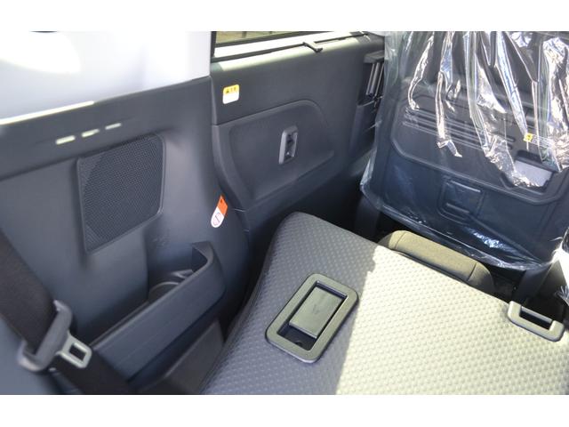 タント ファンクロス　両側電動スライドドア　シートヒーター　フォグランプ　フルフラットシート　バックカメラ　ＥＴＣ　ルーフレール　届出済未使用車　新車保証付き（11枚目）