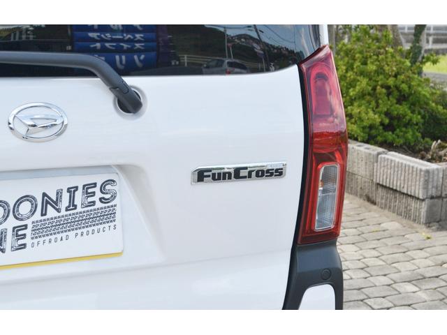 タント ファンクロス　両側電動スライドドア　シートヒーター　フォグランプ　フルフラットシート　バックカメラ　ＥＴＣ　ルーフレール　届出済未使用車　新車保証付き（23枚目）