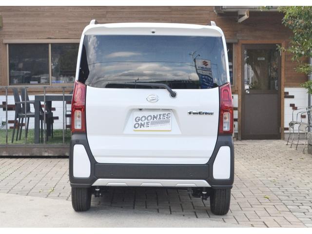 タント ファンクロス　両側電動スライドドア　シートヒーター　フォグランプ　フルフラットシート　バックカメラ　ＥＴＣ　ルーフレール　届出済未使用車　新車保証付き（25枚目）