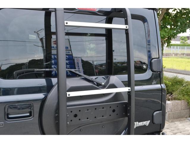 ジムニー ＸＣ　４ＷＤ　ＧＢ新車コンプリートカー　超軽量アルミバンパー　３インチリフトアップカスタム　ＴＯＹＯＭＴタイヤ　ＭＬＪホイール　ルーフキャリア　ワイドセンターリアラダー　新車保証付き（20枚目）