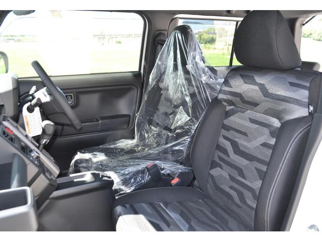 タフト Ｇターボ　ダーククロムベンチャー　届出済未使用車　サンルーフ　ＥＴＣ　バックカメラ　ルーフレール　アルミホイール　　フォグランプ　新車保証付き（3枚目）