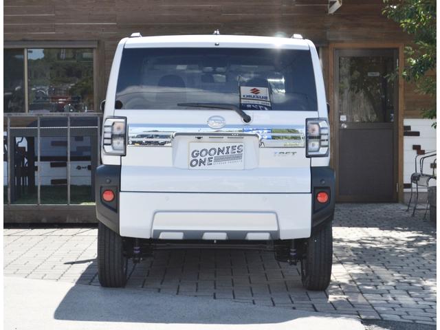 タフト Ｇターボ　ダーククロムベンチャー　届出済未使用車　サンルーフ　ＥＴＣ　バックカメラ　ルーフレール　アルミホイール　　フォグランプ　新車保証付き（7枚目）