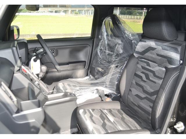 タフト Ｇターボ　クロムベンチャー　届出済未使用車　新車保証付き　ルーフレール　シートヒーター　バックカメラ　ＥＴＣ　フォグランプ（3枚目）