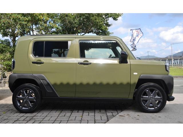 タフト Ｇターボ　ダーククロムベンチャー　届出済未使用車　新車保証付き　バックカメラ　ＥＴＣ　スマートキー　シートヒーター　ルーフレール　サンルーフ　アルミホイール　フォグランプ（9枚目）