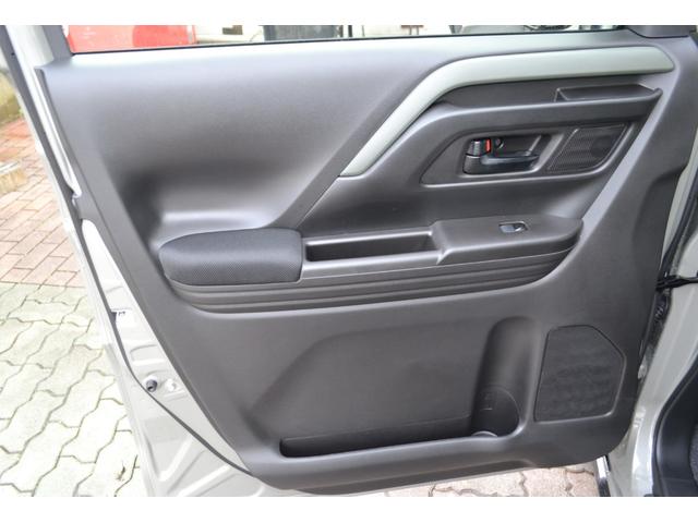 スペーシアギア ハイブリッドＸＺ　全方位モニタ付きナビ　９インチナビ　デュアルセンサーブレーキサポート・スライドドアクローザー・アダクティブクルーズコントロール・スズキセーフティサポート（26枚目）