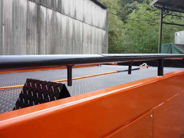 アトラストラック 　４ナンバー積載車　２０００ｋｇ積　６速オートマ　３Ｌターボ（8枚目）