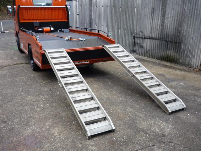 アトラストラック 　４ナンバー積載車　２０００ｋｇ積　６速オートマ　３Ｌターボ（15枚目）