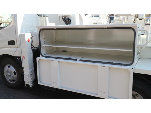 デュトロ 　アイチ高所作業車　ＳＢ１２Ａ　ＦＲＰ２００ＫＧバケット　最大積載量１５０ＫＧ　ターボ　作業床高１２Ｍ（8枚目）