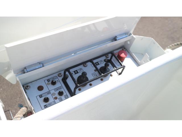 デュトロ 　アイチ高所作業車　ＳＢ１２Ａ　ＦＲＰ２００ＫＧバケット　最大積載量１５０ＫＧ　ターボ　作業床高１２Ｍ（10枚目）