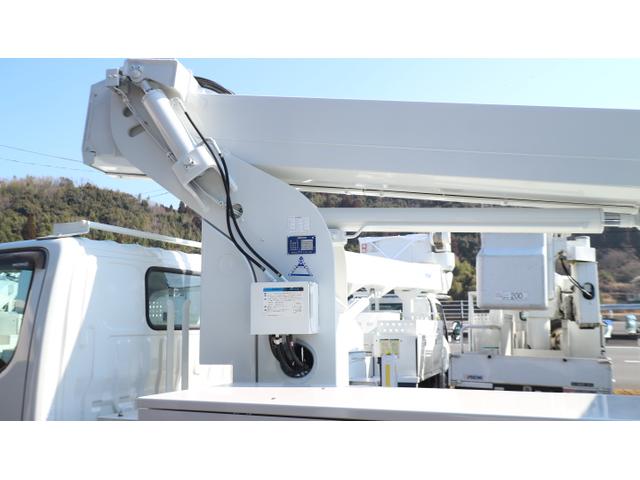 デュトロ 　アイチ高所作業車　ＳＢ１２Ａ　ＦＲＰ２００ＫＧバケット　最大積載量１５０ＫＧ　ターボ　作業床高１２Ｍ（11枚目）