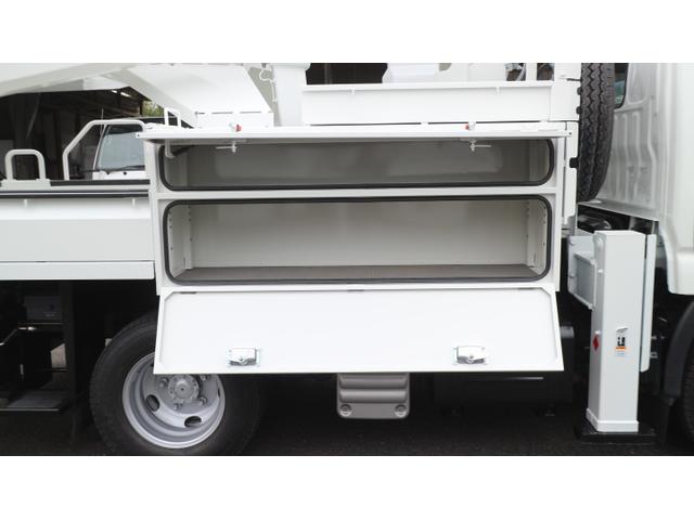 デュトロ 　タダノ高所作業車　ＡＴ１２１ＴＴＥ　電工仕様　作業床高１２．１Ｍ　ＦＲＰ２００ＫＧバケット　第３ＦＲＰブーム（6枚目）