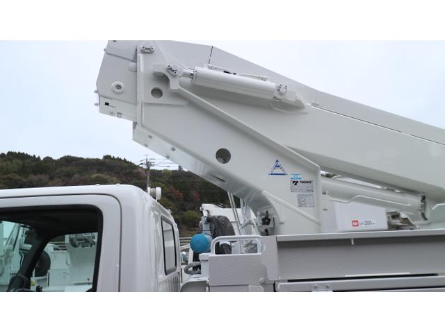デュトロ 　タダノ高所作業車　ＡＴ１２１ＴＴＥ　電工仕様　作業床高１２．１Ｍ　ＦＲＰ２００ＫＧバケット　第３ＦＲＰブーム（10枚目）