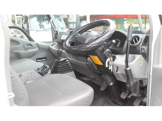 デュトロ 　タダノ高所作業車　ＡＴ１２１ＴＴＥ　電工仕様　作業床高１２．１Ｍ　ＦＲＰ２００ＫＧバケット　第３ＦＲＰブーム（16枚目）